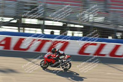 media/Jan-21-2022-Fastrack Riders (Fri) [[90b5309cc6]]/Level 2/Session 1 Front Straight/